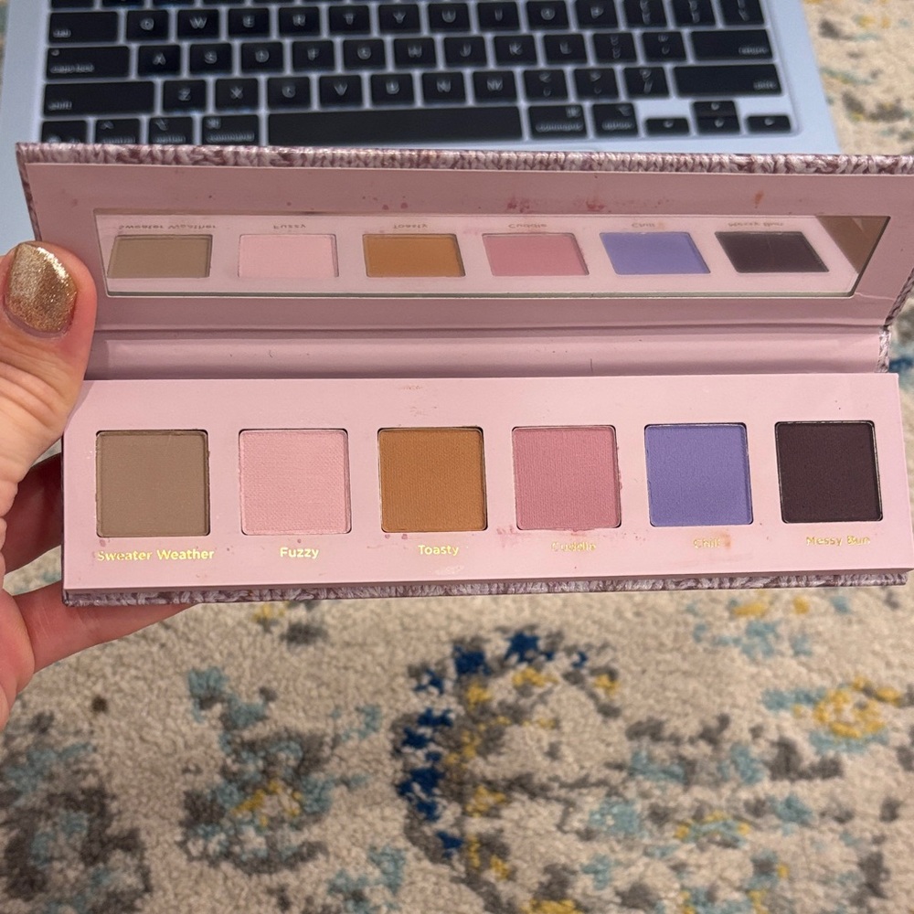 Dominique Cosmetics Eyeshadow Palette with Taupe and Lavender Shades